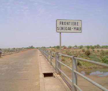 the senegal mali border