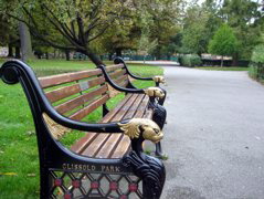 The elegant benches of Clissold Park